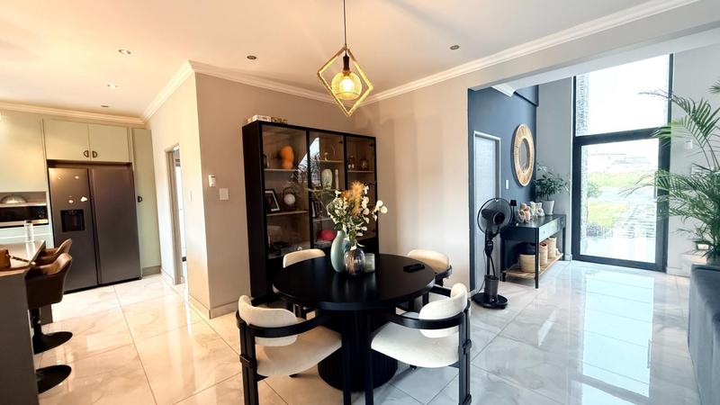 4 Bedroom Property for Sale in Everglades Estate North West